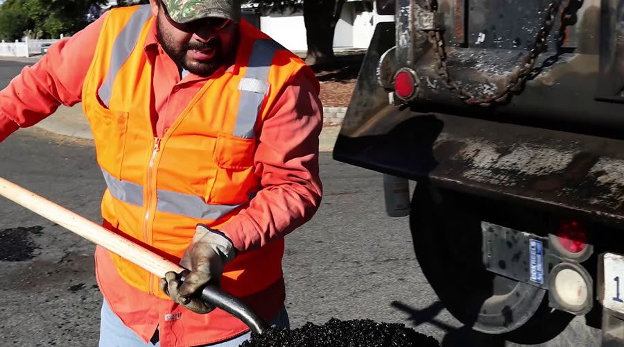 cake-mix-in-hamburguer-pothole-repair